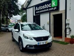Branco Usado 2019 Peugeot 2008 Signature Sky SUV | € 13.800 (Preço justo)