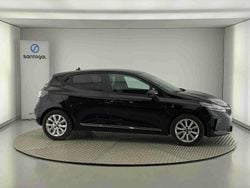 Preto Usado 2023 Renault Clio V Evolution Citadino | € 17.200 (Preço justo)