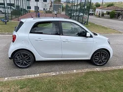 Usado 2015 Smart ForFour Prime Sedan | € 9.000