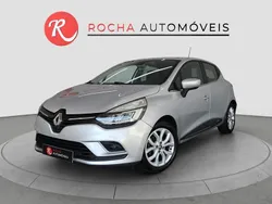 Cinza prata Usado 2017 Renault Clio IV Zen Citadino | € 12.490 (Preço justo)