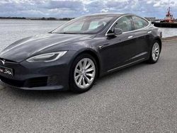 Cinzento Usado 2017 Tesla Model S Sedan | € 24.990 (Preço elevado)