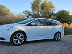 Branco Usado 2012 Ford Focus ST Carrinha | € 15.500 (Preço elevado)