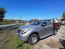 Cinzento Usado 2019 Mitsubishi L200 Pickup | € 22.000 (Super Preço)