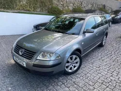 Cinza Usado 2002 VW Passat Sedan | € 6.250 (Caro)