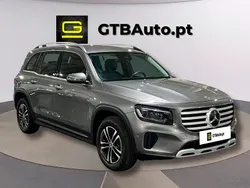 Cinza Usado 2024 Mercedes GLB180 SUV | € 47.990 (Preço justo)