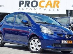Azul Usado 2007 Toyota Aygo Citadino | € 4.750