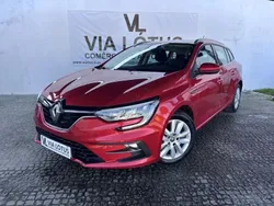 Vermelho Usado 2021 Renault Mégane IV Equilibre Carrinha | € 18.600 (Bom preço)
