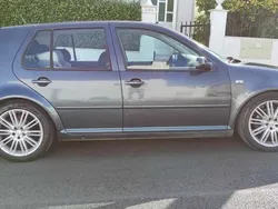 Cinzento Usado 2002 VW Golf IV Citadino | € 5.000 (Preço elevado)