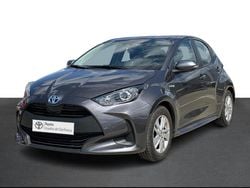 Cinza (pintura metalizada) Usado 2023 Toyota Yaris Comfort Sedan | € 23.500 (Preço justo)