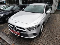 Cinza Usado 2020 Mercedes A180 Business | € 21.500 (Preço justo)