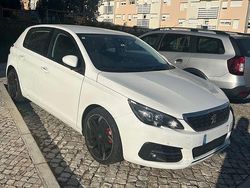 Usado 2017 Peugeot 308 Sedan | € 9.900 (Preço justo)
