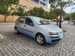 Usado 2003 Fiat Punto Citadino | € 1.450 (Bom preço)