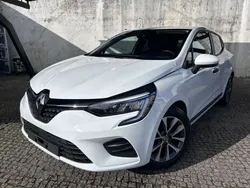 Branco Usado 2023 Renault Clio V | € 16.800 (Bom preço)