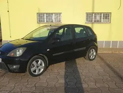 Preto Usado 2007 Ford Fiesta Citadino | € 5.400 (Preço justo)
