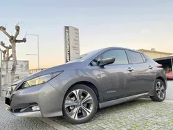 Cinzento Usado 2019 Nissan Leaf N-Connecta Citadino | € 18.990 (Preço elevado)
