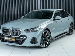 Cinza Usado 2023 BMW i5 Comfort Edition Sedan | € 55.800 (Preço justo)