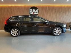 Preto Usado 2016 Volvo V60 Carrinha | € 17.990 (Preço justo)
