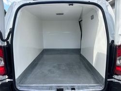 Branco Usado 2020 Peugeot Partner Premium Van | € 14.950 (Preço justo)