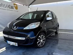 Preto Usado 2011 Peugeot 107 Active Citadino | € 5.750
