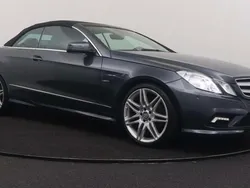 Cinza Usado 2011 Mercedes E220 Elegance Coupé | € 23.990