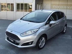 Cinzento Usado 2013 Ford Fiesta Citadino | € 8.900 (Preço justo)