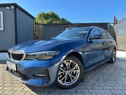 Azul Usado 2022 BMW 330 Sport Line Carrinha | € 33.000