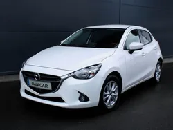 Branco Usado 2015 Mazda 2 Evolve | € 12.300
