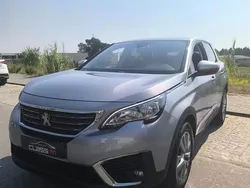 Cinzento Usado 2018 Peugeot 3008 Citadino | € 17.500 (Preço justo)