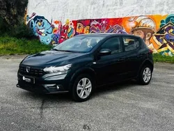 Cinza escuro Usado 2022 Dacia Sandero Expression Citadino | € 13.950 (Bom preço)