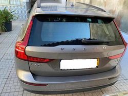 Cinzento Usado 2018 Volvo V60 Carrinha | € 20.500 (Super Preço)