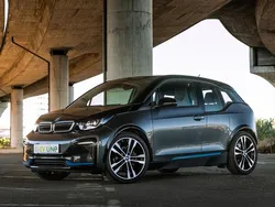 Preto Usado 2022 BMW i3 Citadino | € 24.900 (Preço justo)