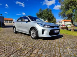 Cinzento Usado 2019 Kia Rio SX | € 13.800 (Preço justo)