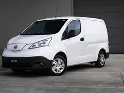 Branco Usado 2017 Nissan e-NV200 Van | € 12.500