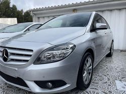 Usado 2012 Mercedes B180 Monovolume | € 10.000 (Bom preço)