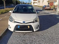Branco Usado 2013 Toyota Yaris Citadino | € 10.490 (Preço justo)
