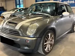 Cinzento Usado 2004 Mini Cooper S Coupé Coupé | € 8.990