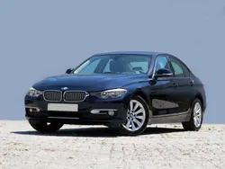 Azul Usado 2015 BMW 318 Sedan | € 14.750 (Bom preço)