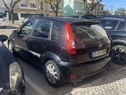 Usado 2006 Ford Fiesta Citadino | € 3.300 (Preço justo)