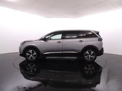 Cinzento Usado 2024 Peugeot 5008 Monovolume | € 34.900 (Preço justo)