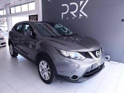 Cinzento Usado 2017 Nissan Qashqai SUV | € 14.450 (Bom preço)