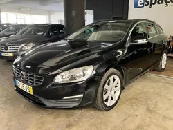 Preto Usado 2017 Volvo V60 Kinetic Carrinha | € 15.950 (Bom preço)
