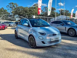 Azul Usado 2021 Fiat 500e La Prima Citadino | € 22.900