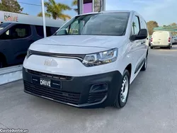 Branco Usado 2023 Fiat Doblò Monovolume | € 26.900