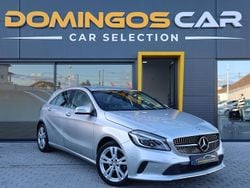Cinza Usado 2017 Mercedes A180 Urban | € 17.950 (Preço justo)