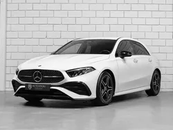 Branco Usado 2023 Mercedes A180 AMG line Sedan | € 34.900 (Preço elevado)