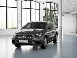 Cinzento Novo 2025 Mercedes GLA180 SUV | € 60.688