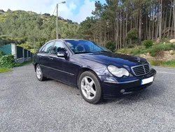 Usado 2002 Mercedes C220 Avantgarde Sedan | € 6.100 (Preço elevado)