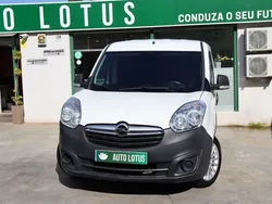 Branco Usado 2014 Opel Combo Monovolume | € 9.970