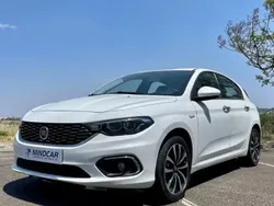Branco Usado 2019 Fiat Tipo Lounge Citadino | € 16.980 (Caro)