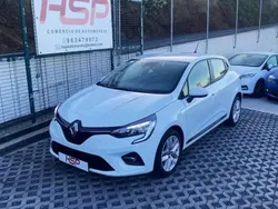 Branco Usado 2022 Renault Clio V Intens | € 18.490 (Preço justo)